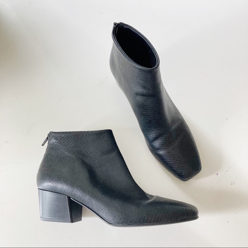 Sesto Meucci black leather ankle boots